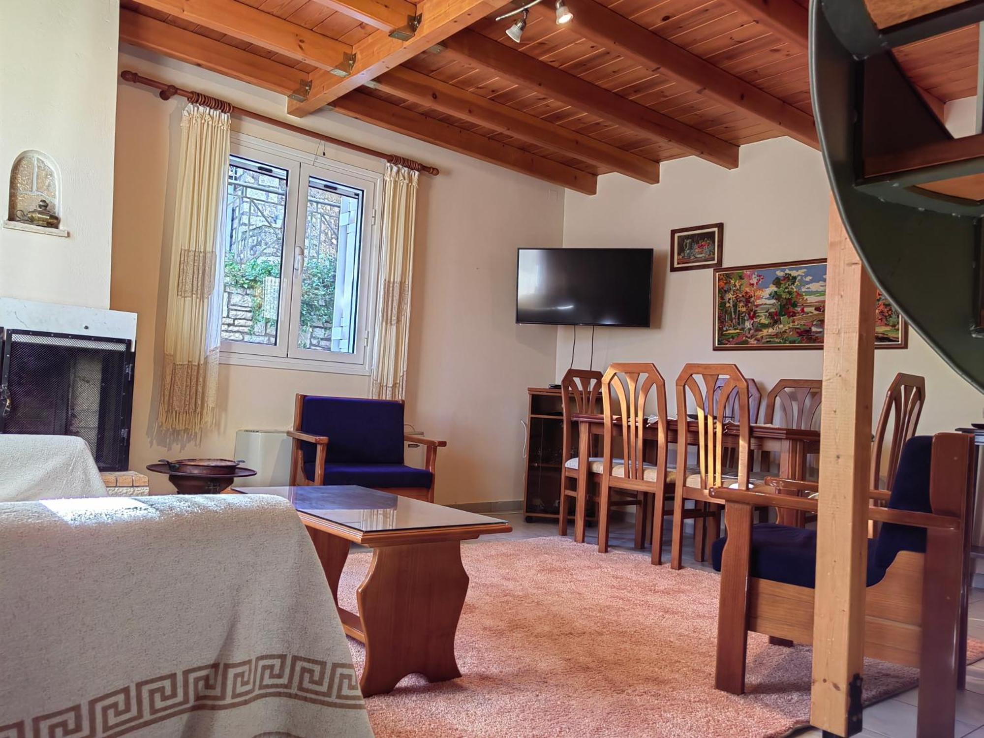 Plataniotissa Mansion Villa Калаврита Екстериор снимка